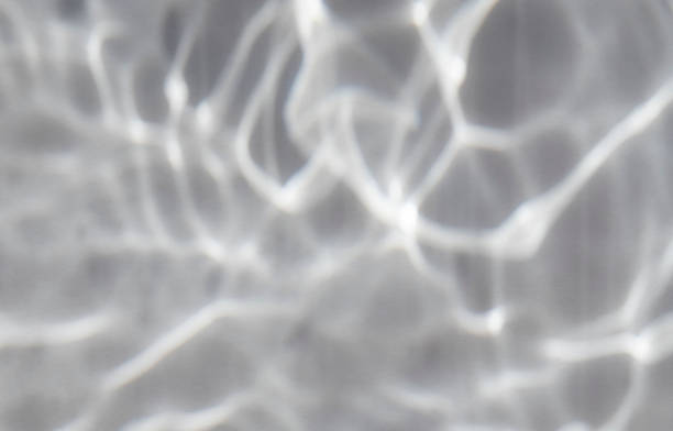 абстрактное наложение текстуры воды. эффект волнистой тени воды - едкий стоковые фото и изображения