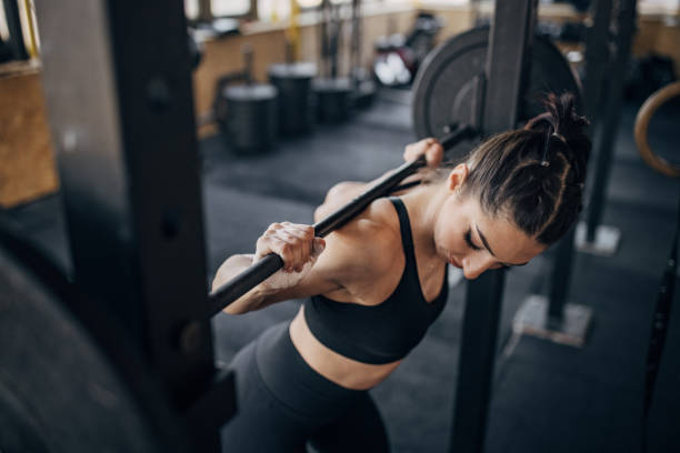 istock Fit woman weightlifting 1383478015