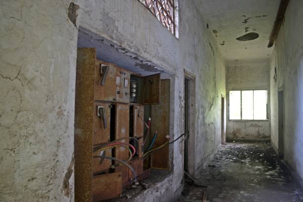 istock abandoned building in mumbai, india 1383484473