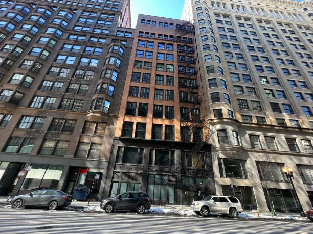 istock Street view in Chicago 1383528528