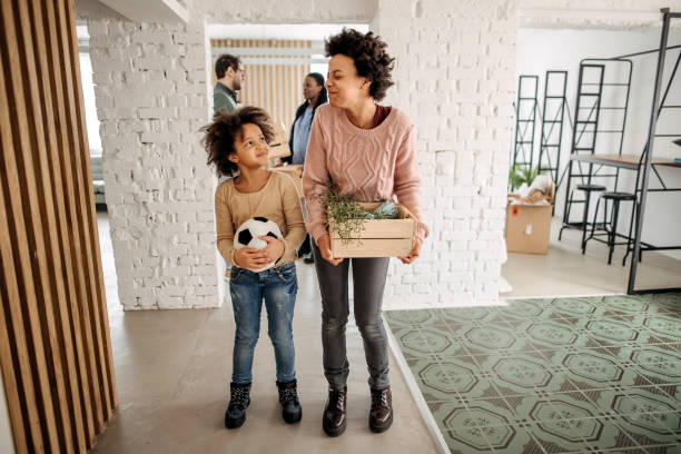 istock Family moving home 1383548326