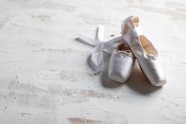 istock Well loved ballet pointe shoes 1383550429