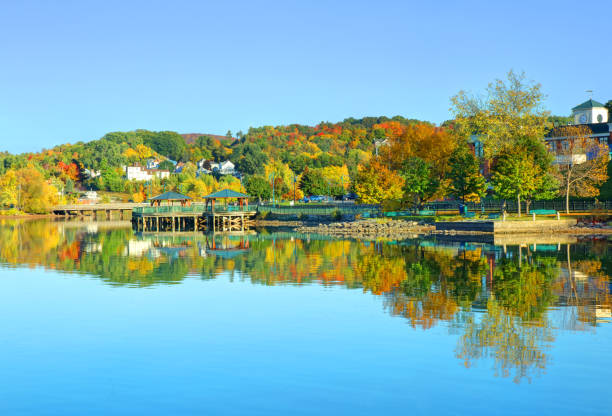 istock Autumn in Newport, Vermont 1383586575