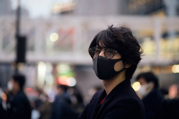 istock A man and Crowd of people 1383635149