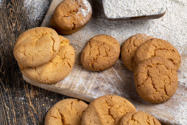 istock several round light cookies after cooking 1383803750