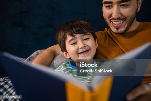 istock I Love This Story 1383889737