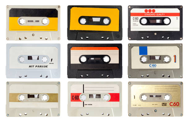 raccolta di casette audio degli anni ottanta. isolato su bianco e con tracciato di ritaglio - italian music audio foto e immagini stock