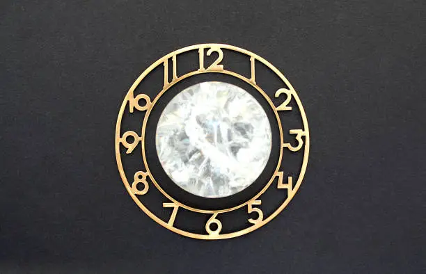 A translucent ball stands in the middle of the dial.