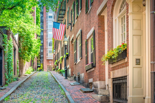 Beacon Hill Boston Massachusetts Historic brownstone townhomes in the landmark Beacon Hill district of Boston Massachusetts USA. massachusetts photos stock pictures, royalty-free photos & images