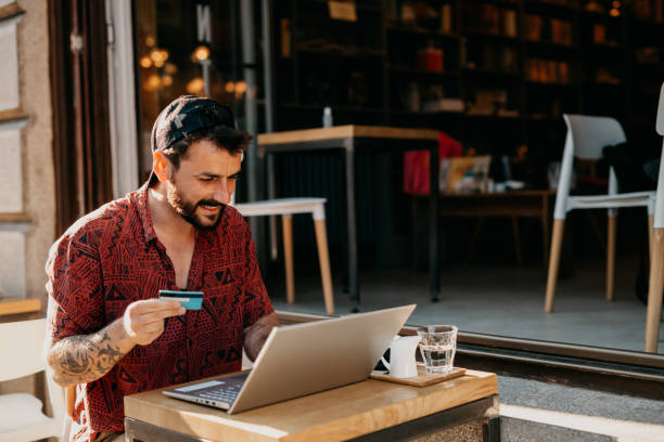 istock Shopping online is quick and simple 1384444155
