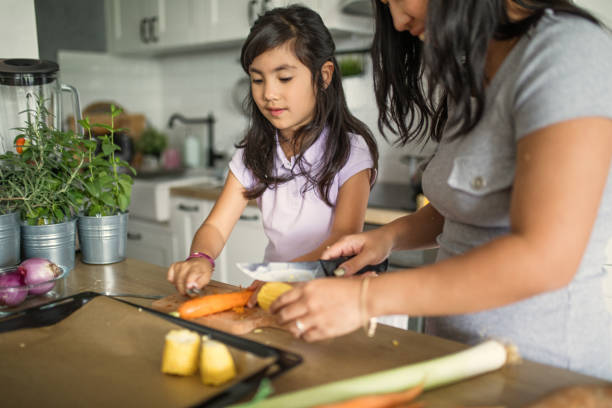 istock Making healthy vegetables meal for my kids 1384477242