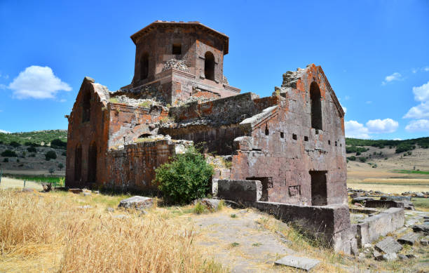 istock Aksaray Red Church 1384578520