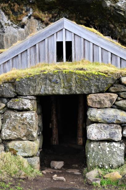 istock Abandoned shed entrance 1384602732