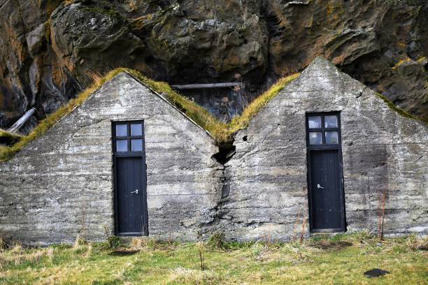 istock Outside of abandoned sheds 1384602821