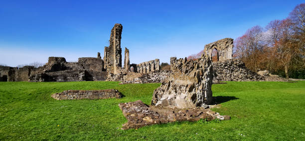 istock Neath Abbey - Wales 1384627305