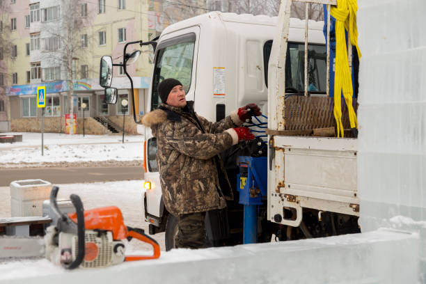 istock The driver of the hydraulic manipulator in the workplace 1384673720