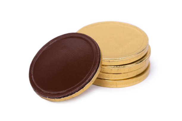 chocolate candies in the form of coins - chocolate coins imagens e fotografias de stock