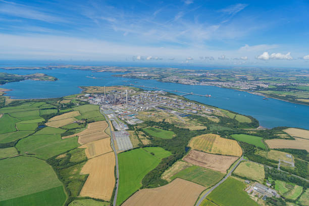 Oil and Gas terminals at Milford Haven, Wales, UK Helicopter Aerial views of Pembroke Dock and And Oil and Gas terminals at Milford Haven, Wales, UK milford haven stock pictures, royalty-free photos & images