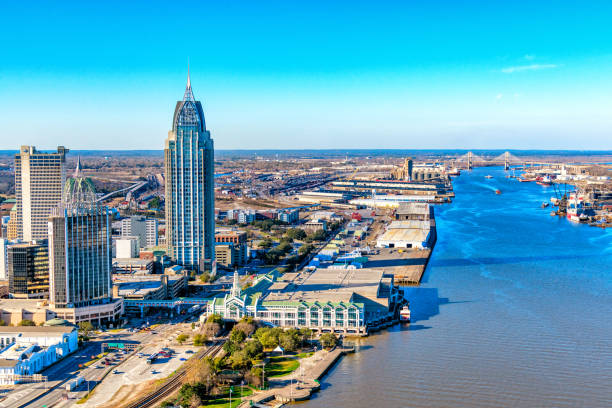 istock Mobile Alabama Aerial 1384893234