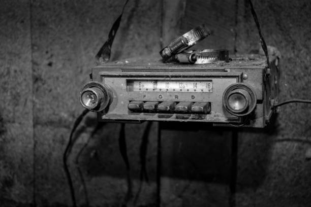 istock Wall car radio 1384918080