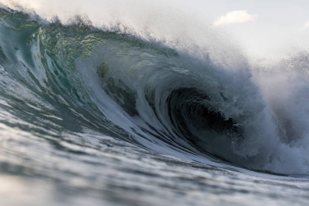 heavy wave, nowa zelandia - cpl_& zdjęcia i obrazy z banku zdjęć