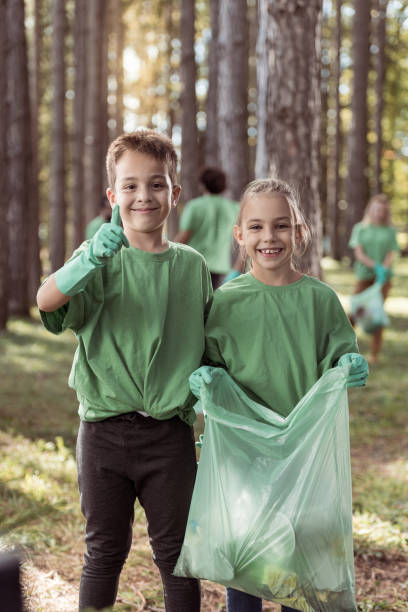 Thumbs up for clean planet!
