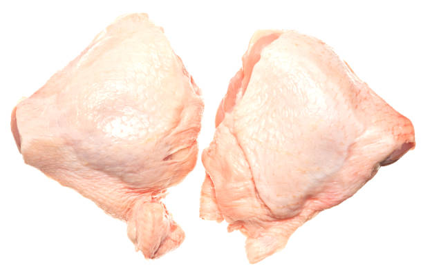 chicken thighs - thigh imagens e fotografias de stock