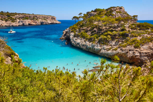 istock Turquoise waters in Mallorca. Moro beach. Mediterranean coastline. Balearic islands 1385153980