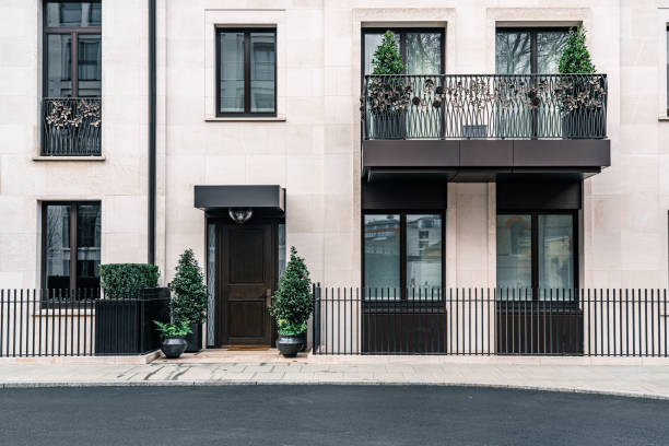 istock White houses facades in London 1385179068