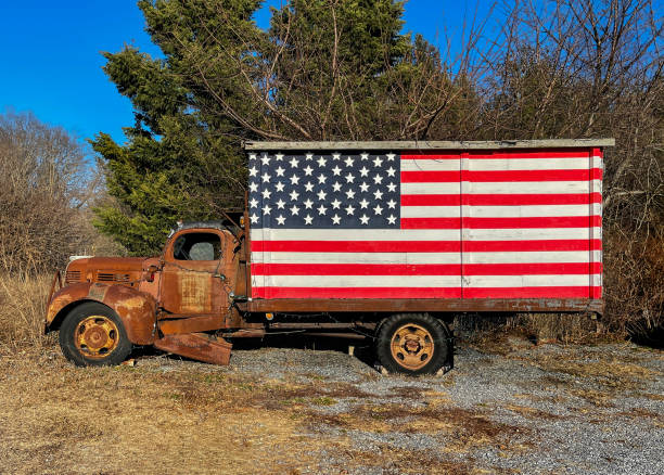 istock American flag farm truck 1385194416