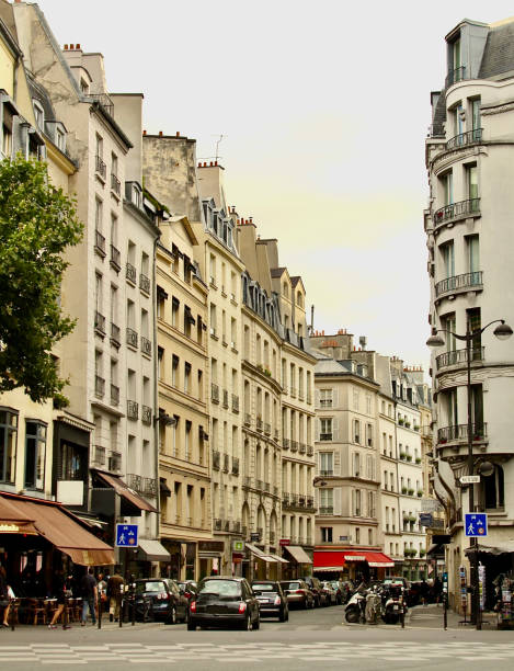 istock Busy Street In Paris 1385217955