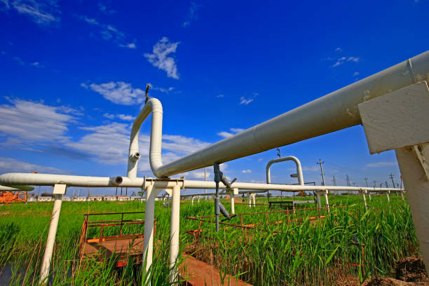istock Oil pipes and valves 1385239162