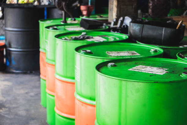 istock Oil barrel tank 1385284495