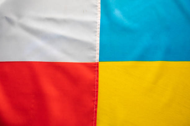 istock Poland ukrainian political relationship country flags 1385363095