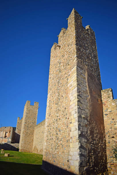 istock Montblanc Medieval Tower Tarragona Spain 1385403819