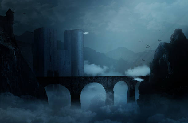 ponte e castelo na neblina noturna, fumaça. tema assustador e místico. fundo conceitual para seu design, pôster, anúncio. papel de parede para tela de gadget - mist castle fog night - fotografias e filmes do acervo