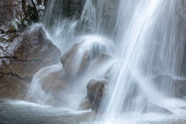 kuhflucht-wasserfall bei farchant - farchant stock-fotos und bilder