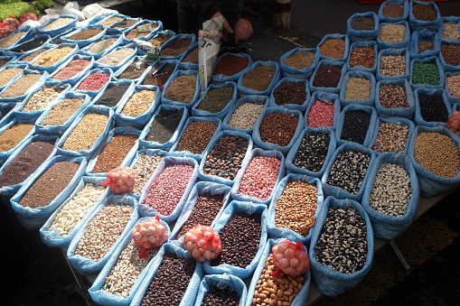 various grain and vegetable seeds are sold in the market