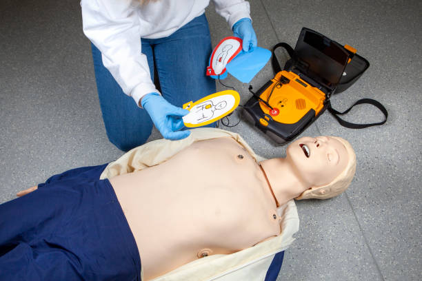 istock Cardiopulmonary resuscitation (CPR), AED (automated external defibrillator) 1385506179