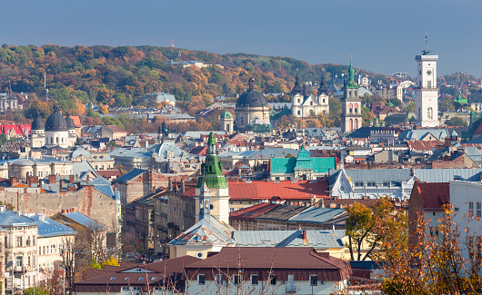 Lviv. Vista aérea de la ciudad por la mañana. photo