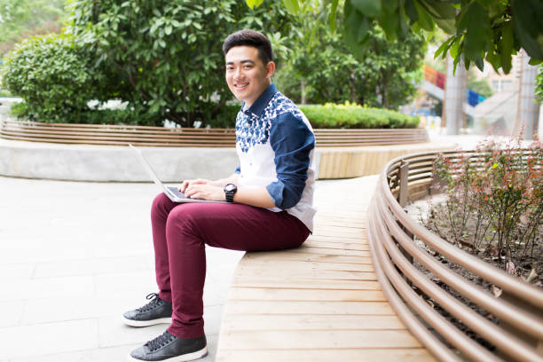 istock young fashion people 1385624061