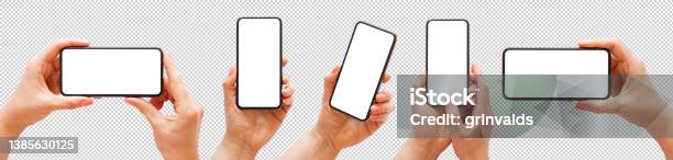 Frau Hält Handy In Der Hand Stockfoto und mehr Bilder von Hand - Hand, Telefon, Handy