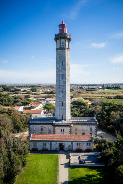 istock Whale lighthouse - Phare des baleines - in Re island 1385634870