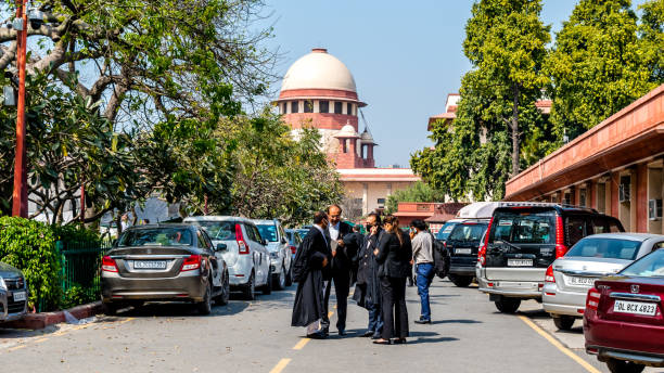 supreme court of india, delhi - new delhi horizontal photography color image imagens e fotografias de stock