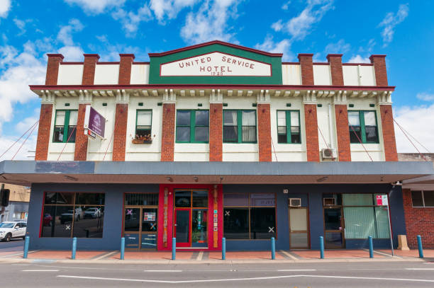Vine Valley Inn - Cessnock Cessnock, NSW, Australia - March 10, 2018: Vine Valley Inn in the historic building of the former United Services Hotel is a unique place in the Hunter Valley newcastle australia stock pictures, royalty-free photos & images