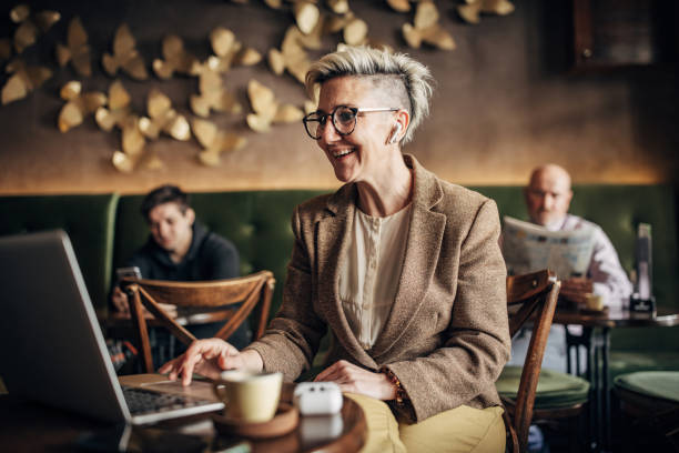 istock Businesswoman in cafe 1385679161