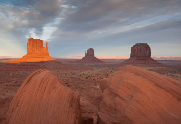 istock Beautiful Sunset in Monument Valley Arizona, USA. 1385680194