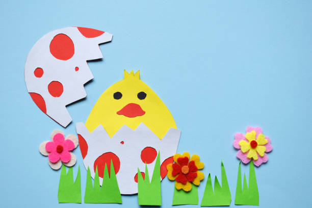 istock Handmade Easter decoration. Greeting card with chicken. Childrens DIY concept, gift with your own hands. Hobby, paper crafts at home or  in kindergarten. 1385694069