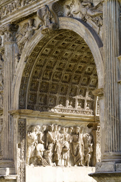 istock Benevento: Arco di Traiano, Roman arch, at morning 1385697653