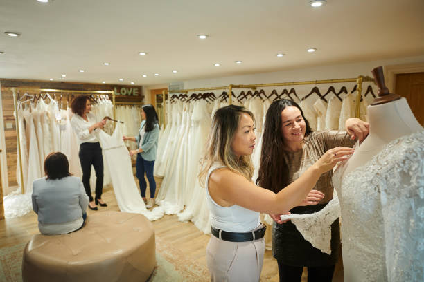 istock wedding dress shopping 1385771075